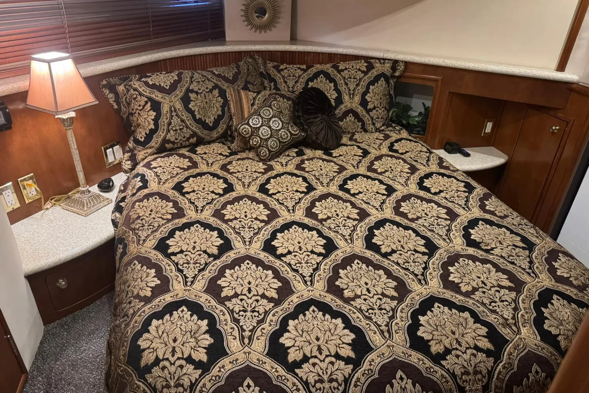 1999 Carver 450 Voyager Pilothouse — Fulton, MS (photo 38)