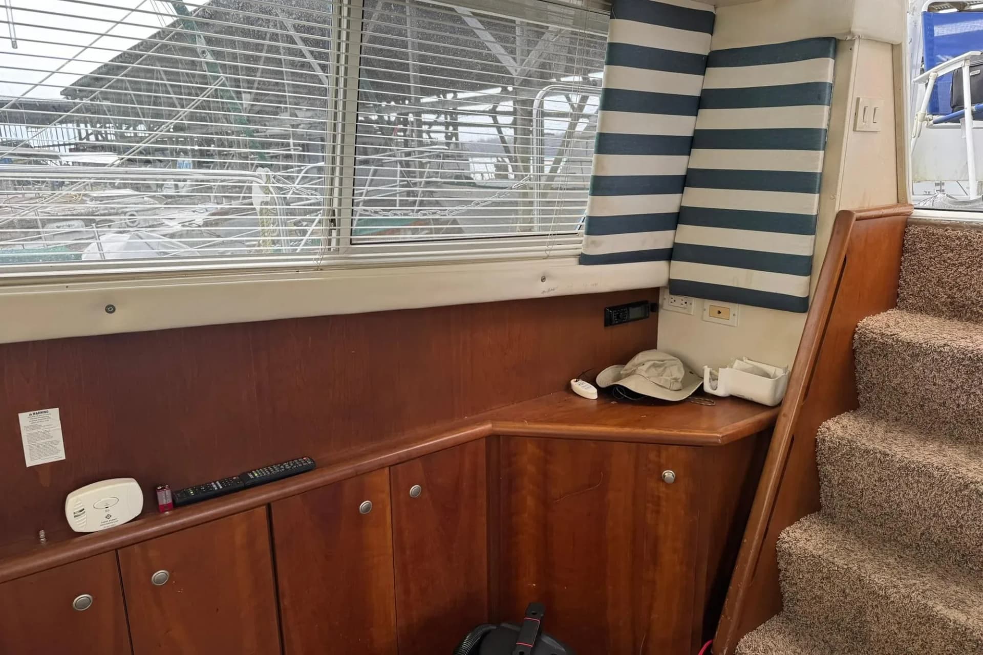 1996 Silverton 34 Motor Yacht — Fulton, MS (photo 24)