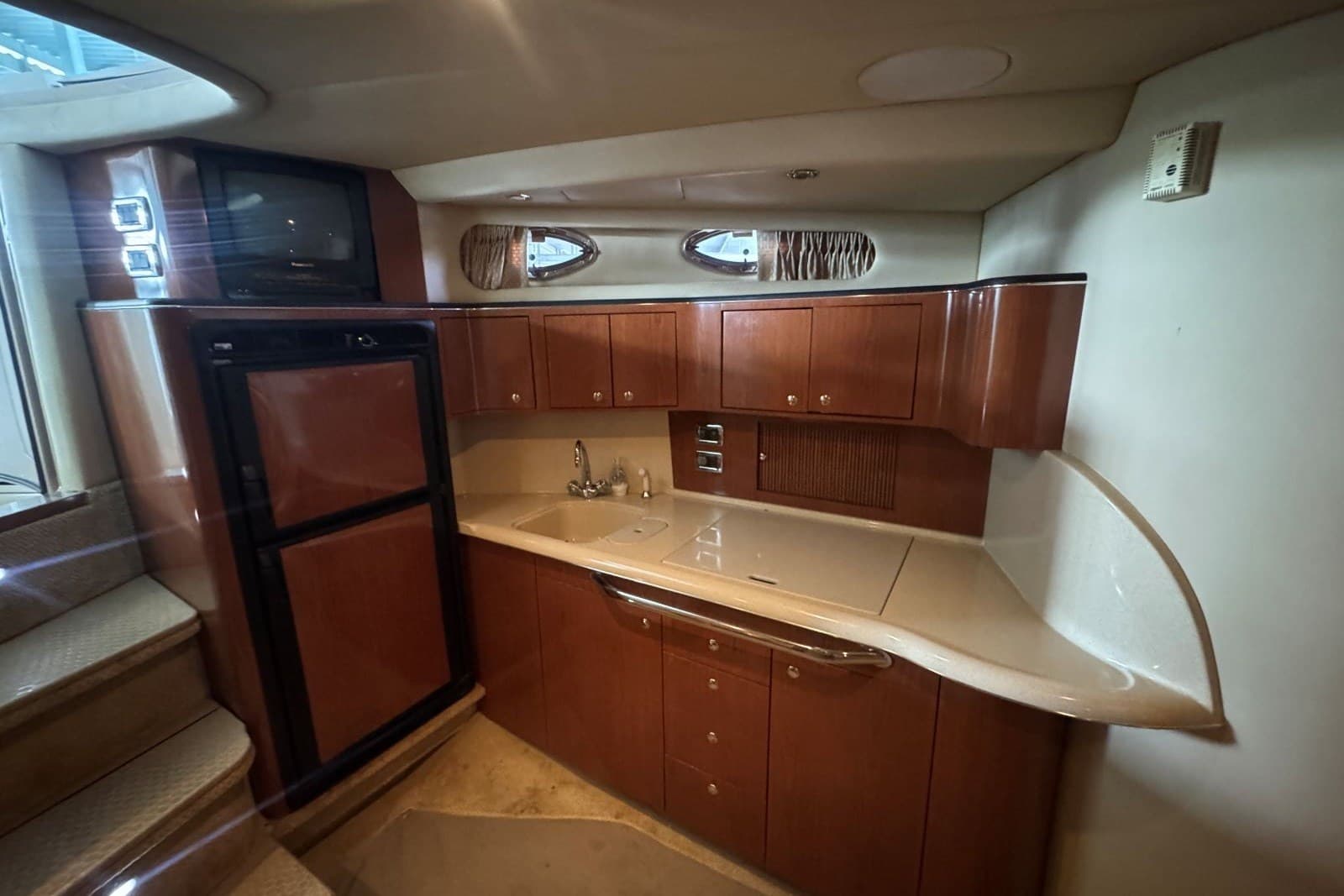 2003 Sea Ray 410 Sundancer — Hendersonville, TN (photo 39)