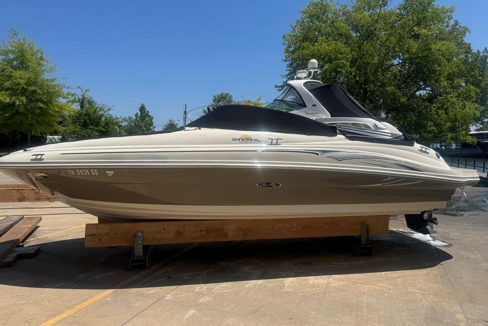 2006 Sea Ray 220 Sundeck — Hendersonville, TN (photo 46)