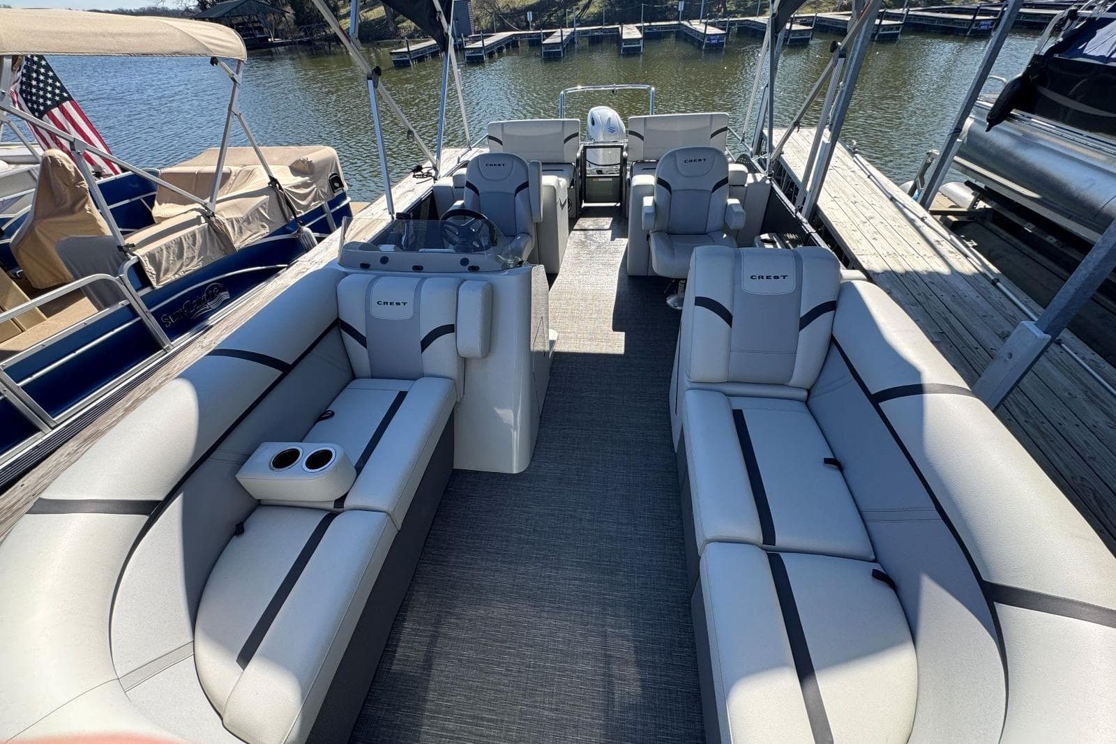 2024 Crest Classic LX 220 SLRC — Hendersonville, TN (photo 17)
