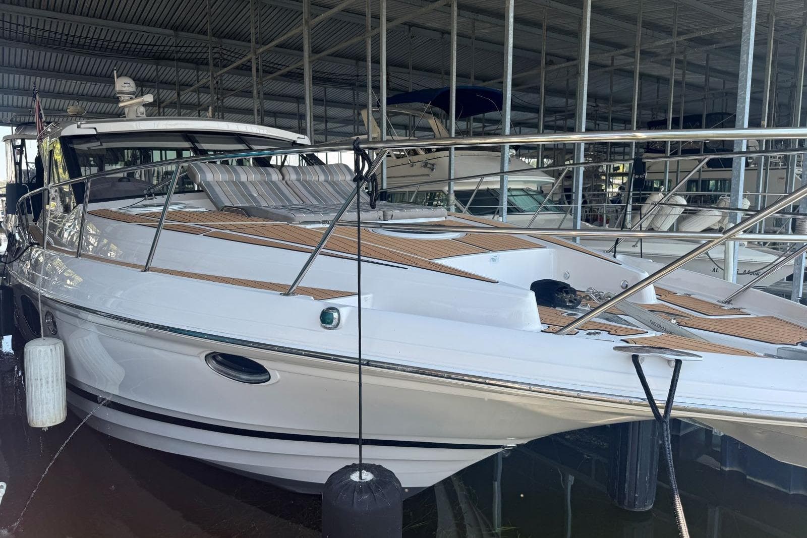 2016 Regal 46 Sport Coupe — Guntersville, TN (photo 8)