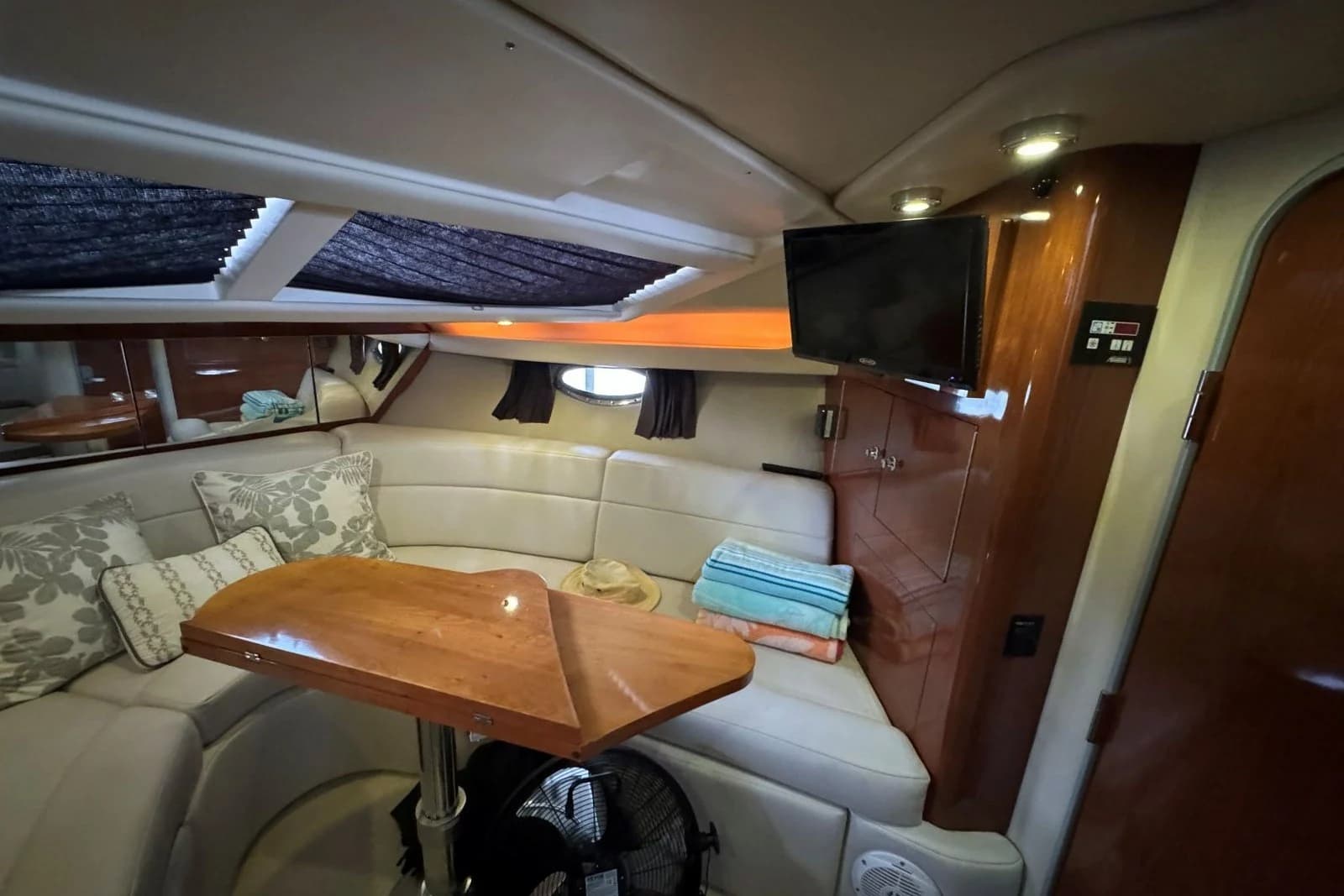 2006 Regal 3060 Window Express — Hendersonville, TN (photo 19)