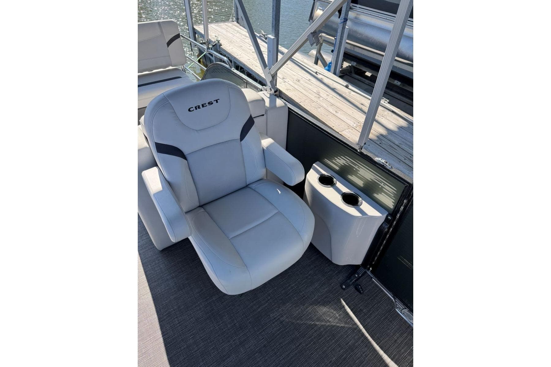 2024 Crest Classic LX 220 SLRC — Hendersonville, TN (photo 39)