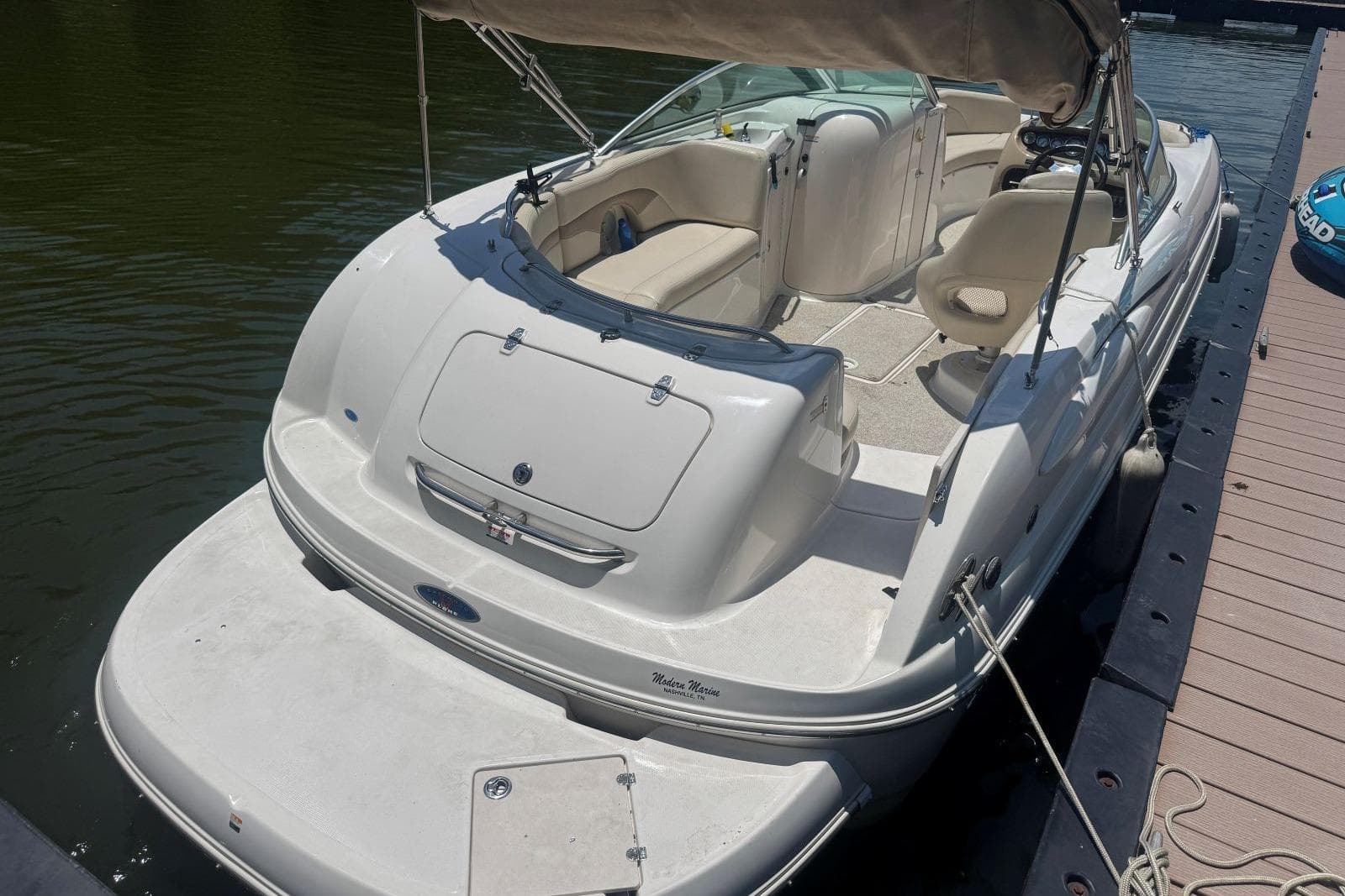 2003 Chaparral Sunesta 223 — Hendersonville, TN (photo 5)