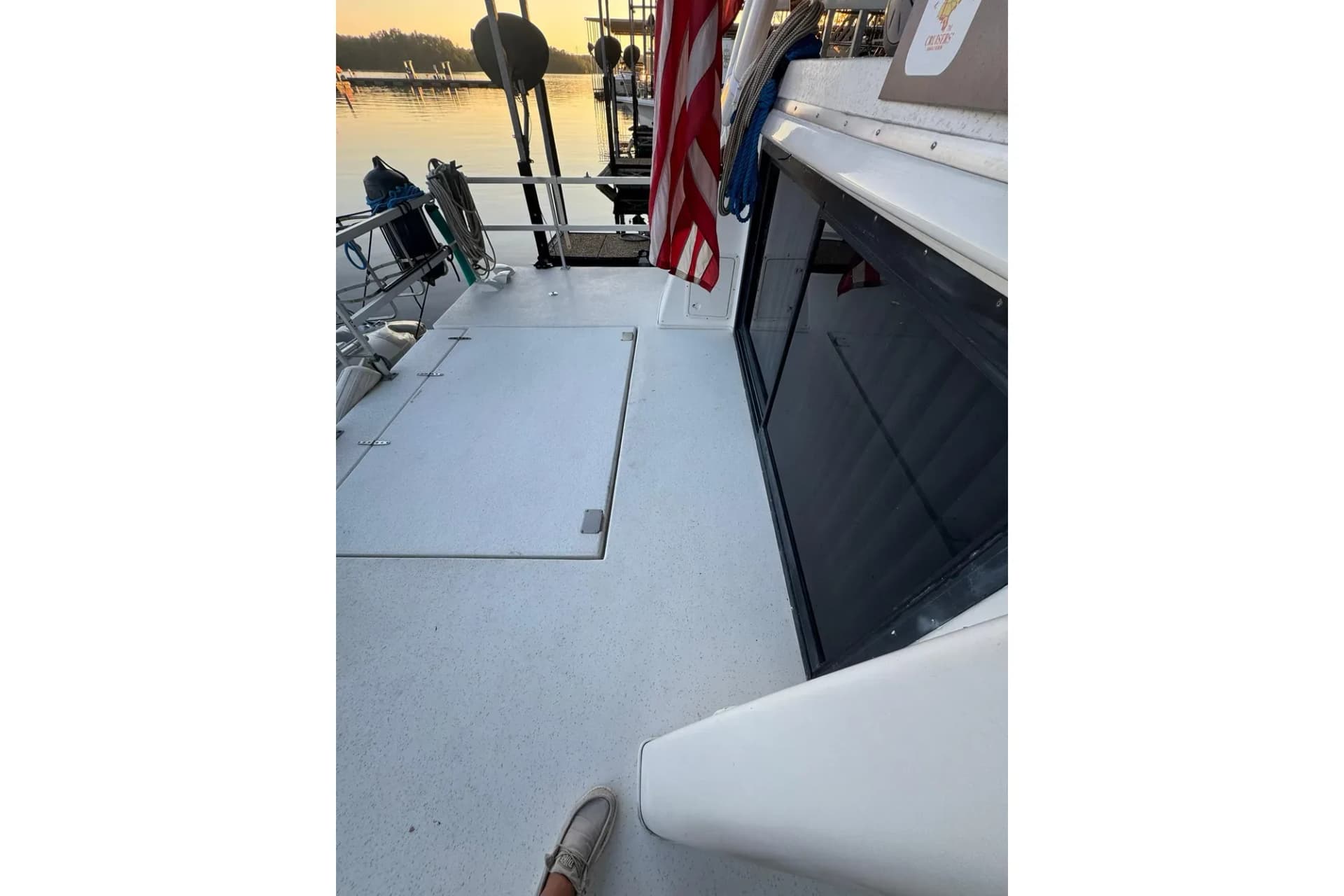 1996 Gibson 50 Cabin Yacht — Iuka, MS (photo 15)