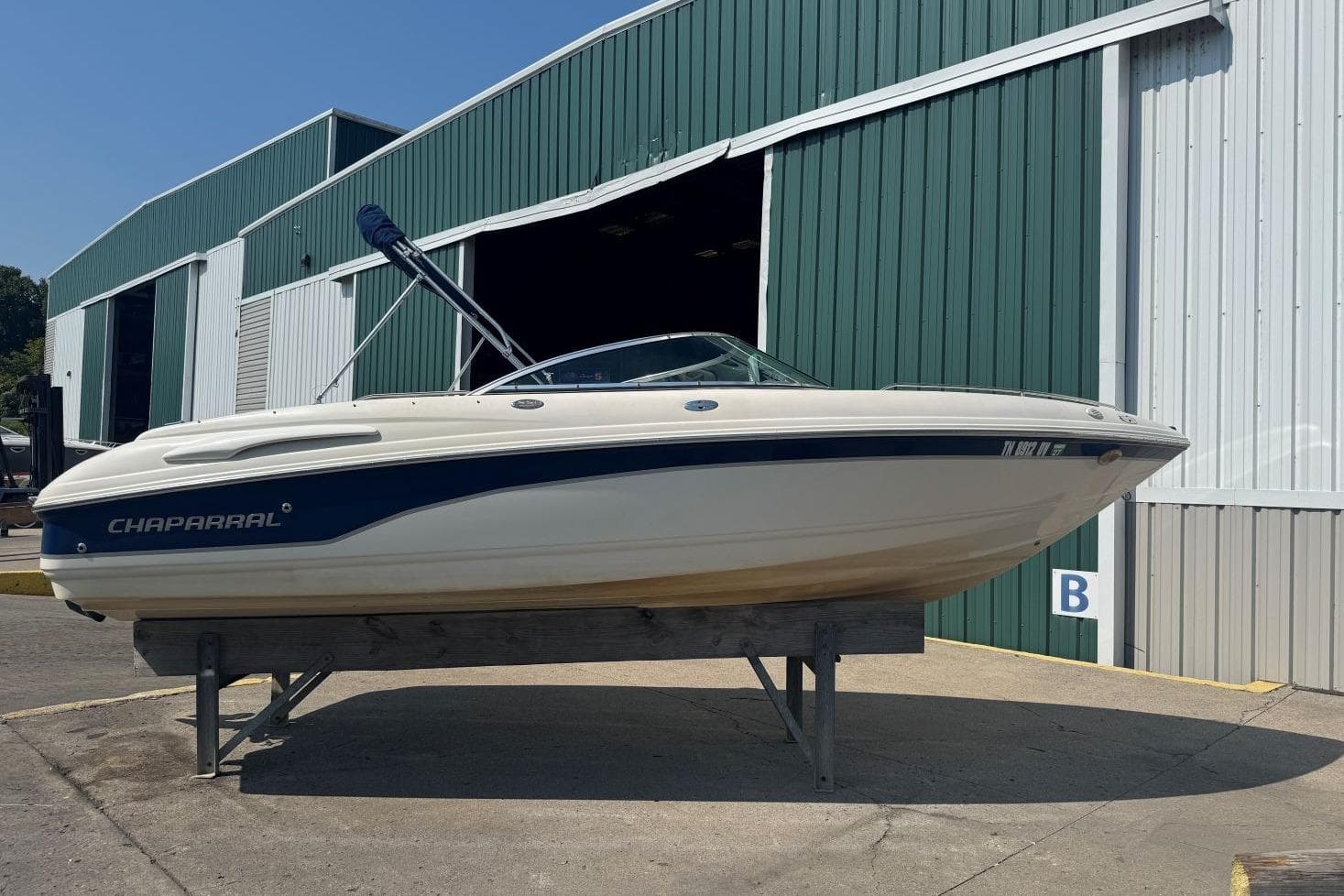 2001 Chaparral 220 SSi — Hendersonville, TN (photo 5)