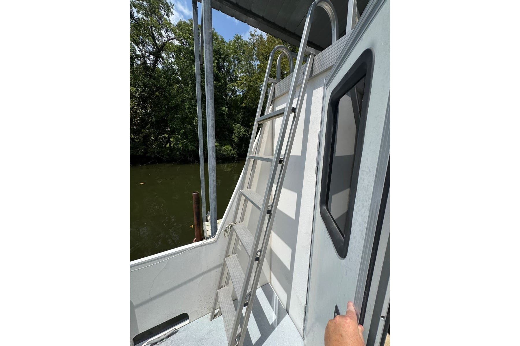 2011 Catamaran Cruisers Lil Hobo 31 — Hendersonville, TN (photo 16)