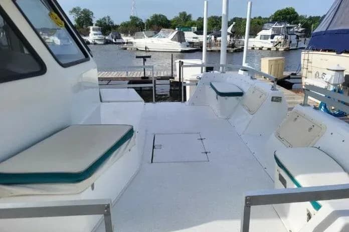 1996 Gibson 50 Cabin Yacht — Iuka, MS (photo 6)
