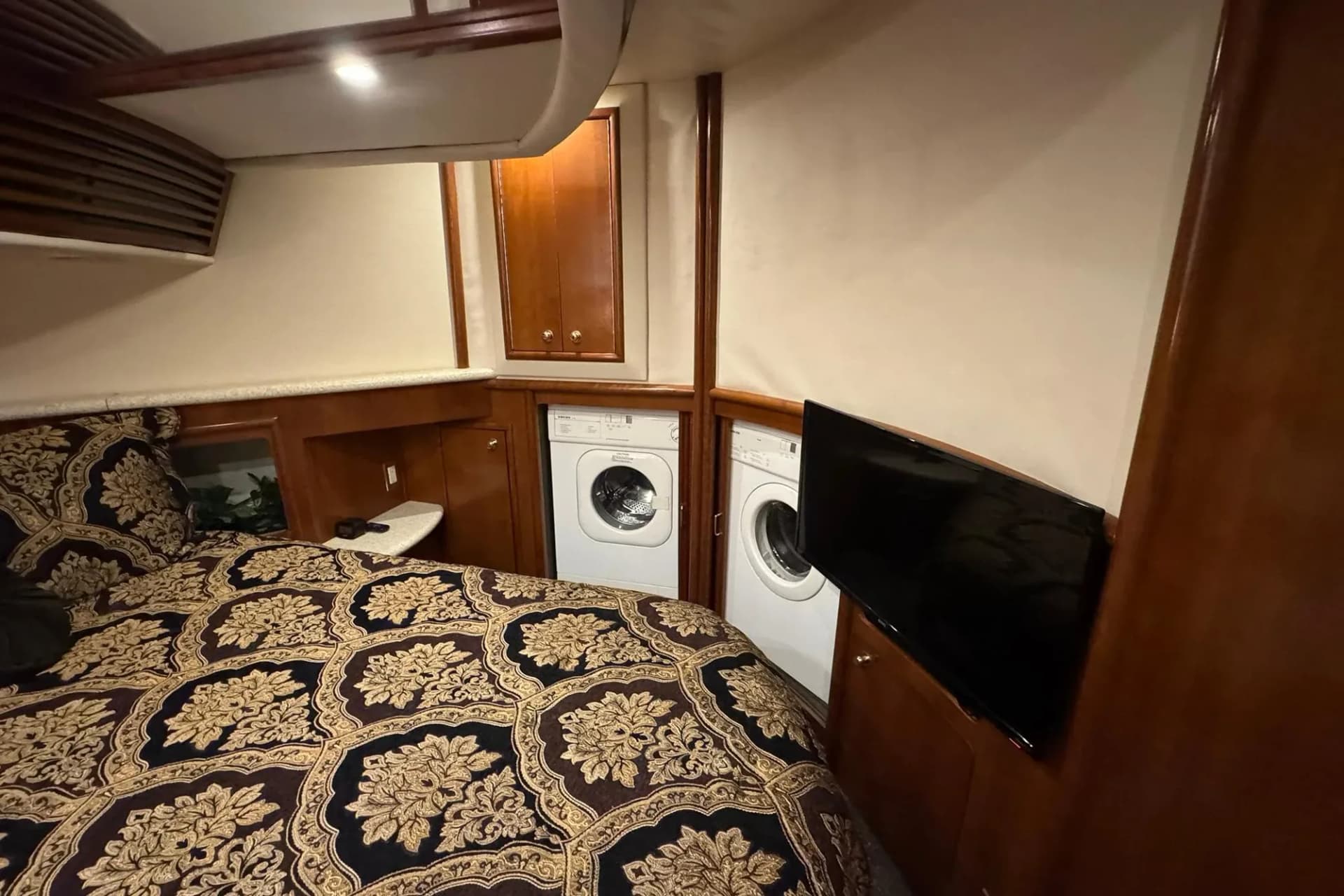 1999 Carver 450 Voyager Pilothouse — Fulton, MS (photo 40)