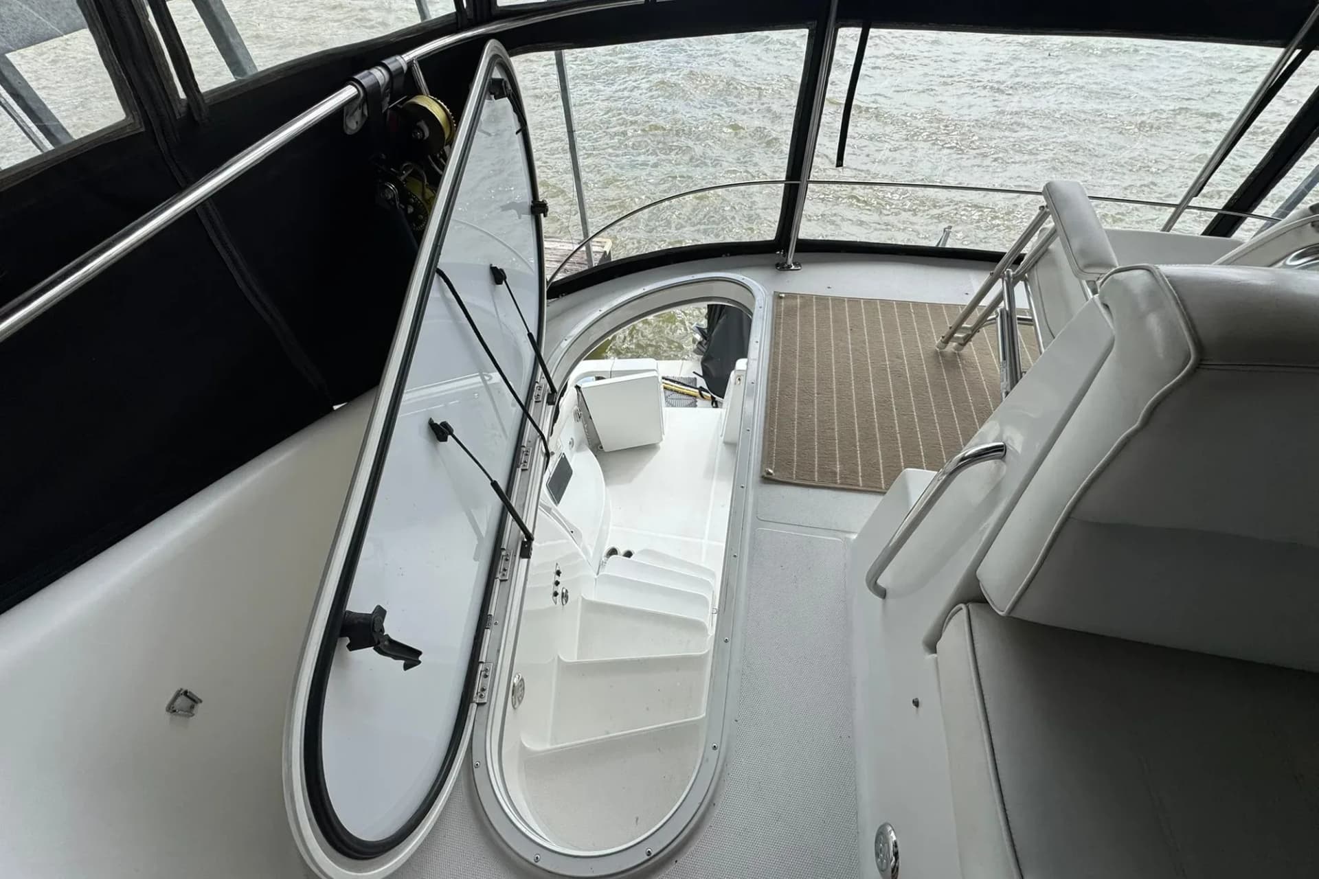 1999 Carver 450 Voyager Pilothouse — Fulton, MS (photo 15)
