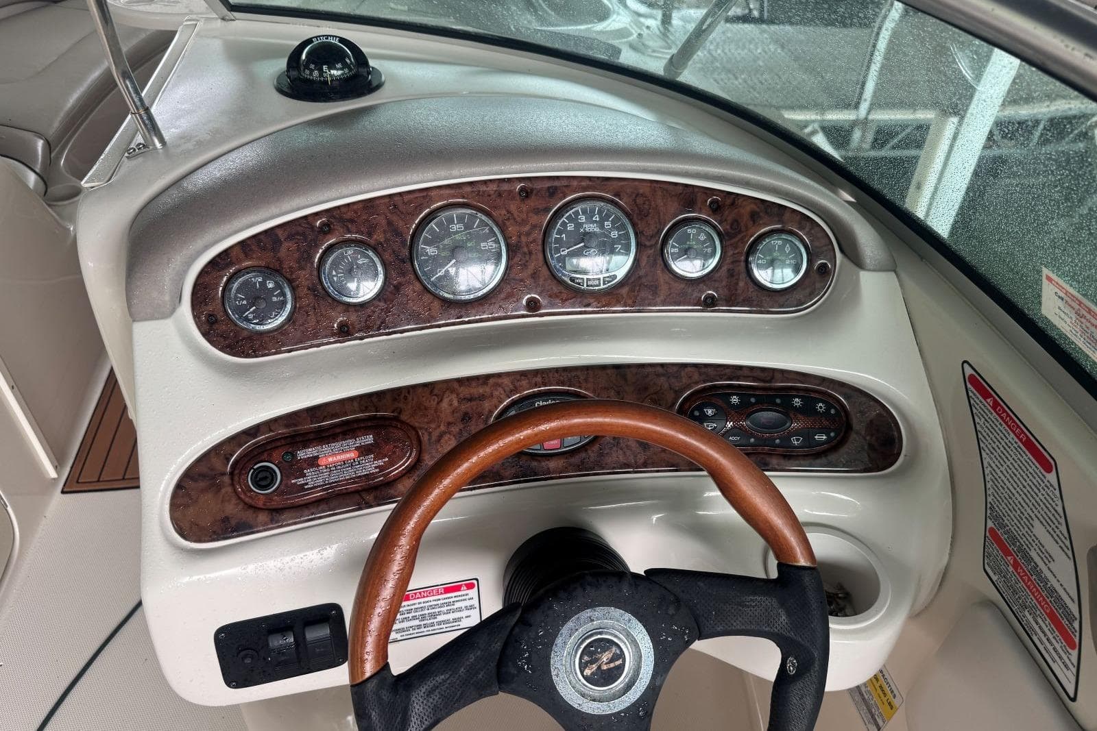 2004 Sea Ray 240 Sundeck — Old Hickory, TN (photo 11)