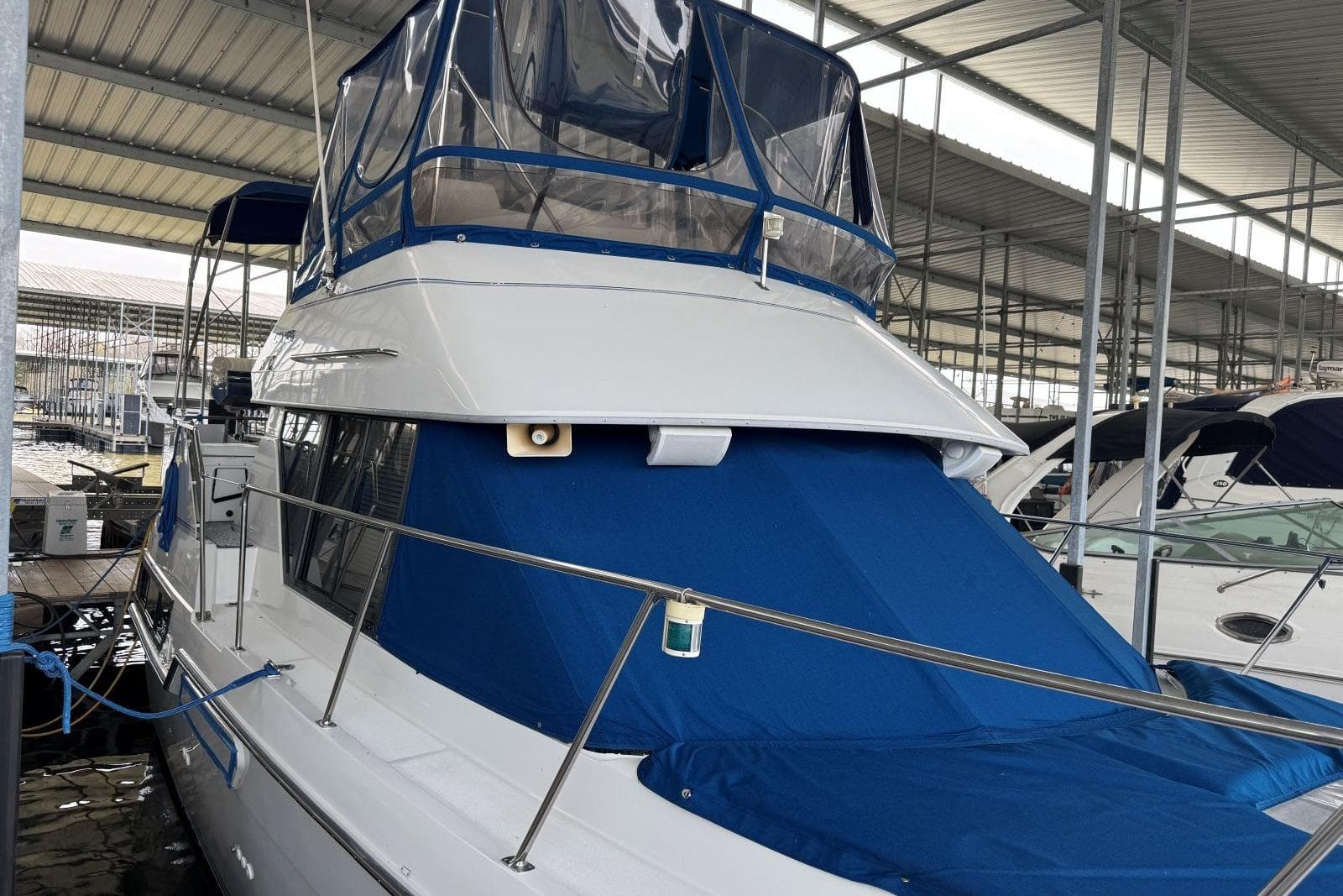 1993 Carver 300 Aft Cabin — Mt Juliet, TN (photo 5)