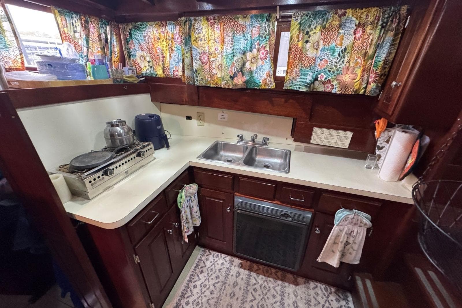 1987 Custom Cedar Craft 35 Wood Trawler — Mt Juliet, TN (photo 24)