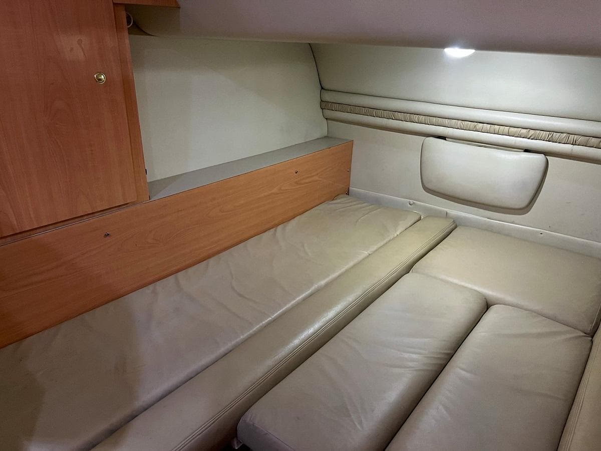 1999 Regal 402 — Hendersonville, TN (photo 34)