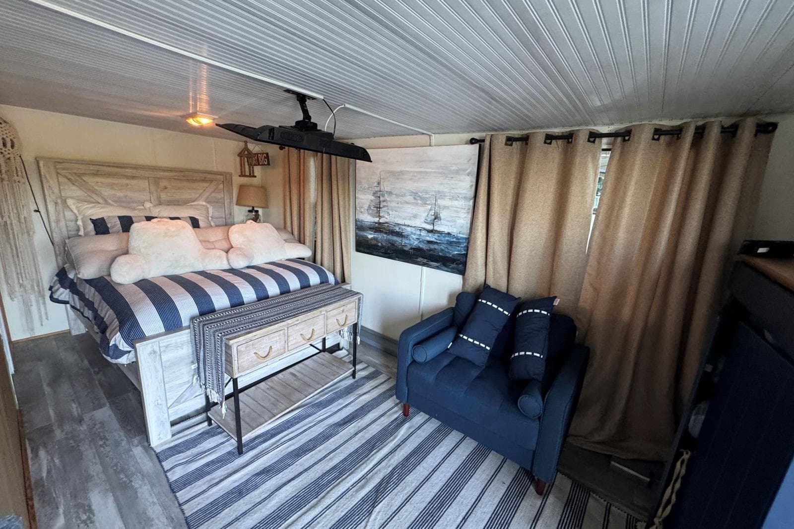 2006 Catamaran Cruisers Aqua Cruiser Executive - 51' — Hendersonville, TN (photo 21)