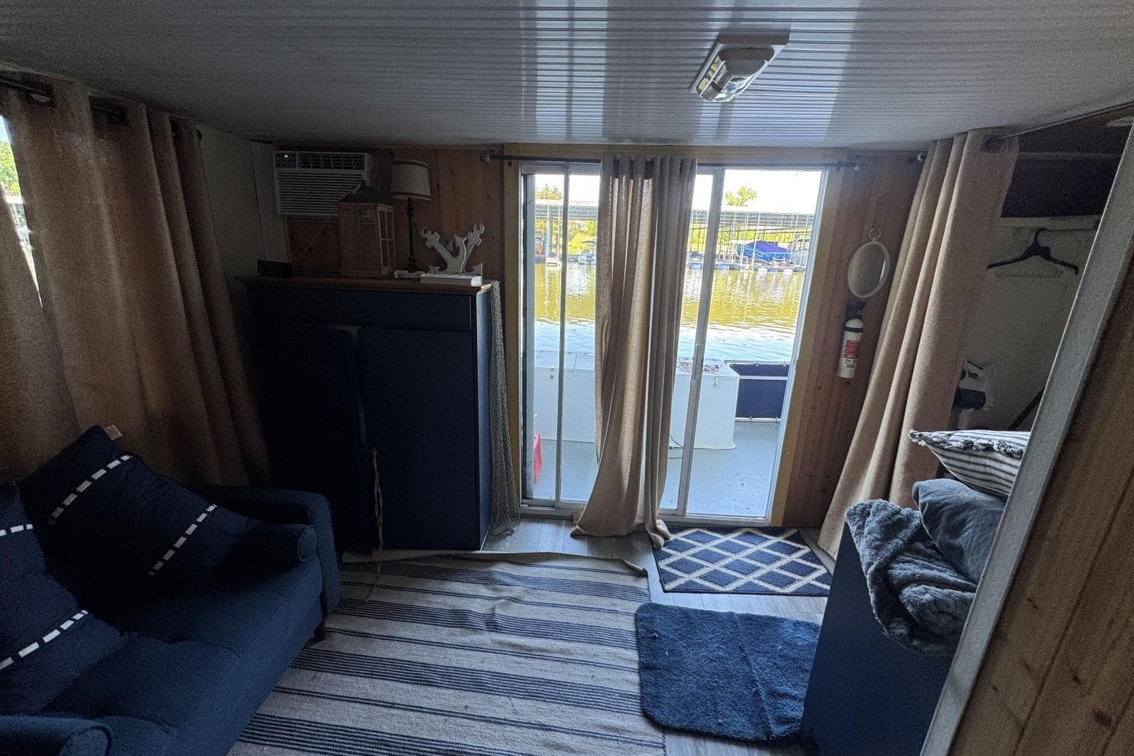 2006 Catamaran Cruisers Aqua Cruiser Executive - 51' — Hendersonville, TN (photo 22)