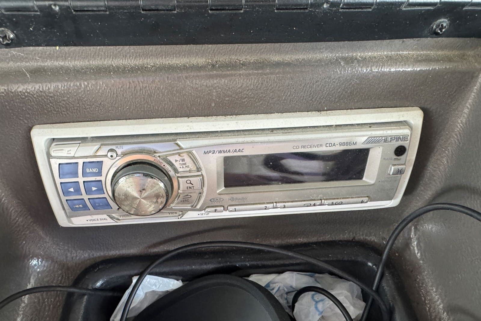 2008 Sun Tracker Party Hut 30 I/O Regency Edition — Nashville, TN (photo 40)