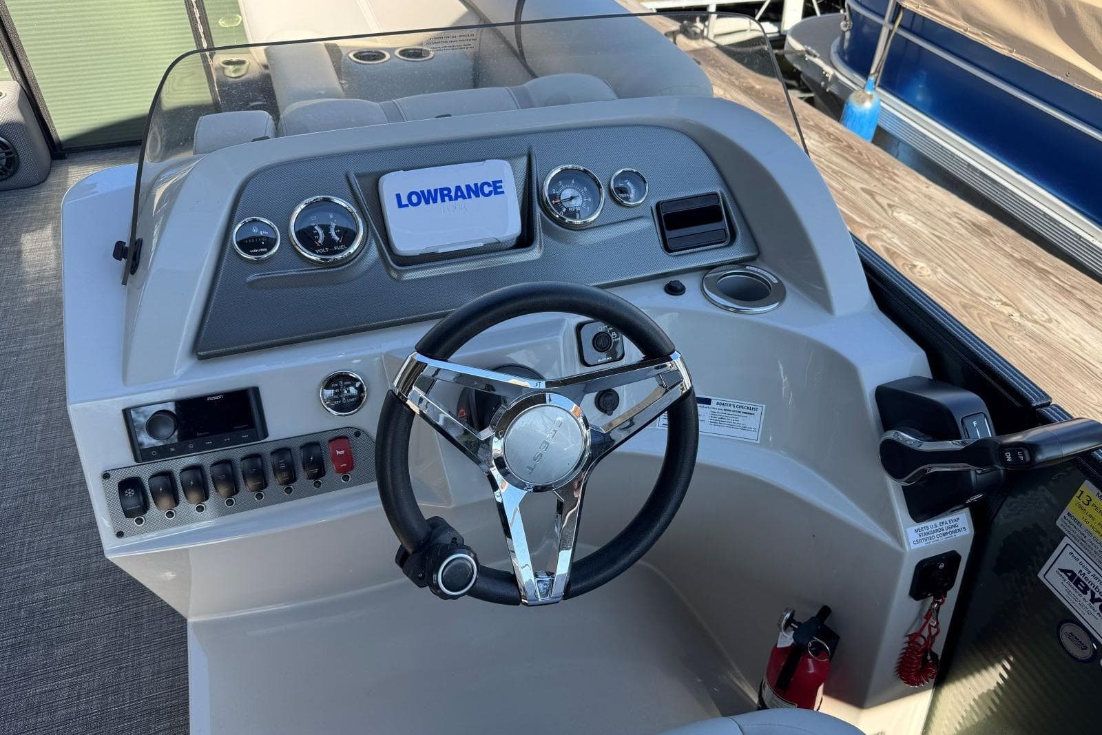 2024 Crest Classic LX 220 SLRC — Hendersonville, TN (photo 22)