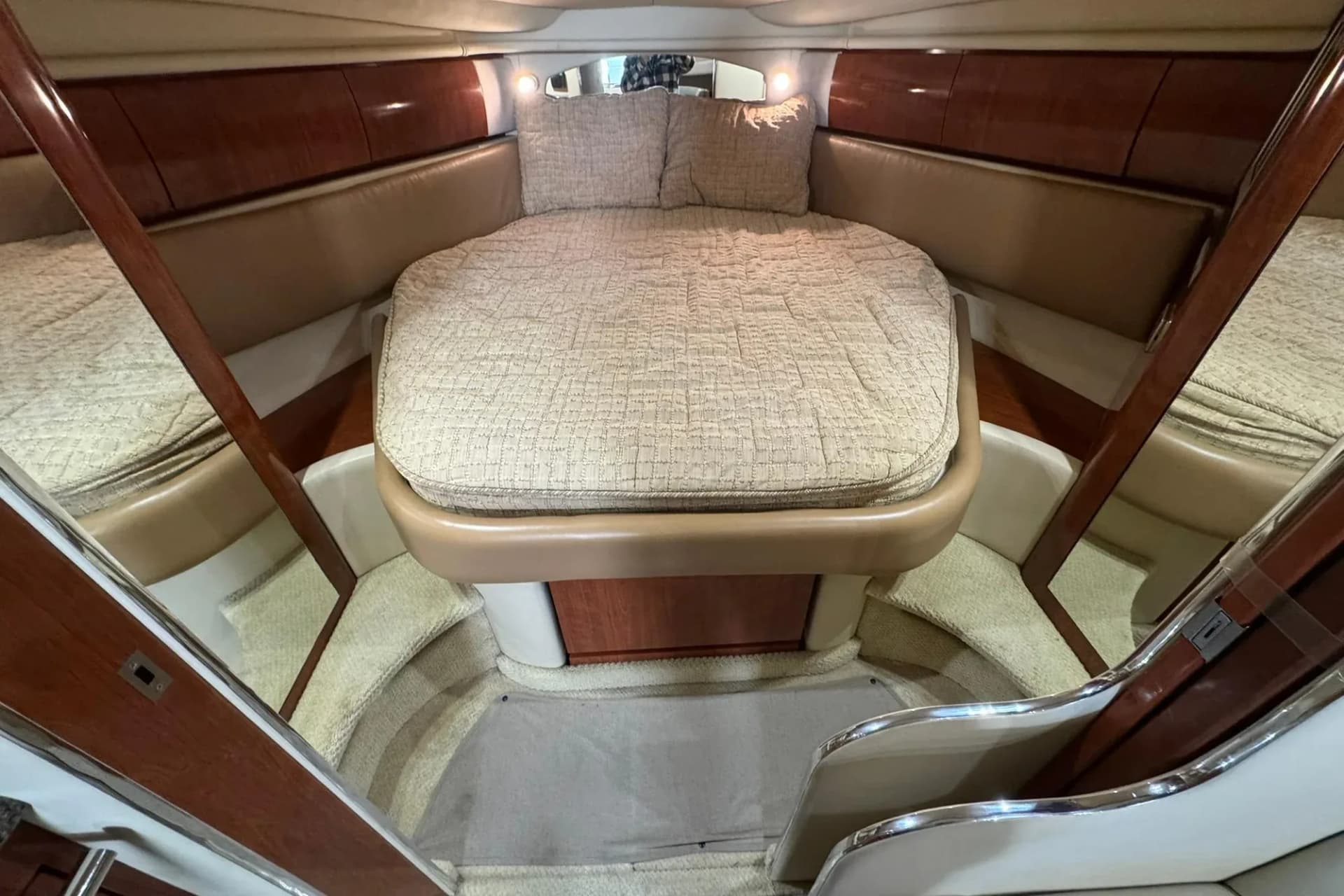 2005 Sea Ray 360 Sundancer — Iuka, MS (photo 18)