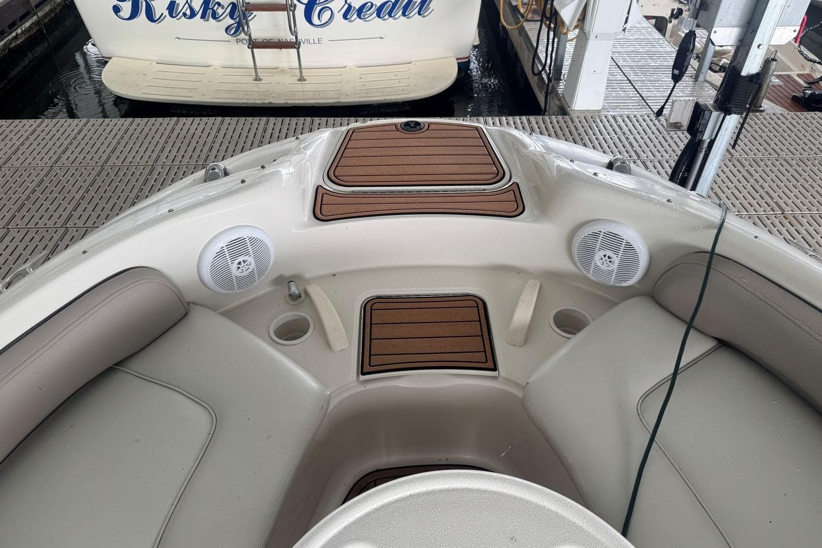 2004 Sea Ray 240 Sundeck — Old Hickory, TN (photo 15)
