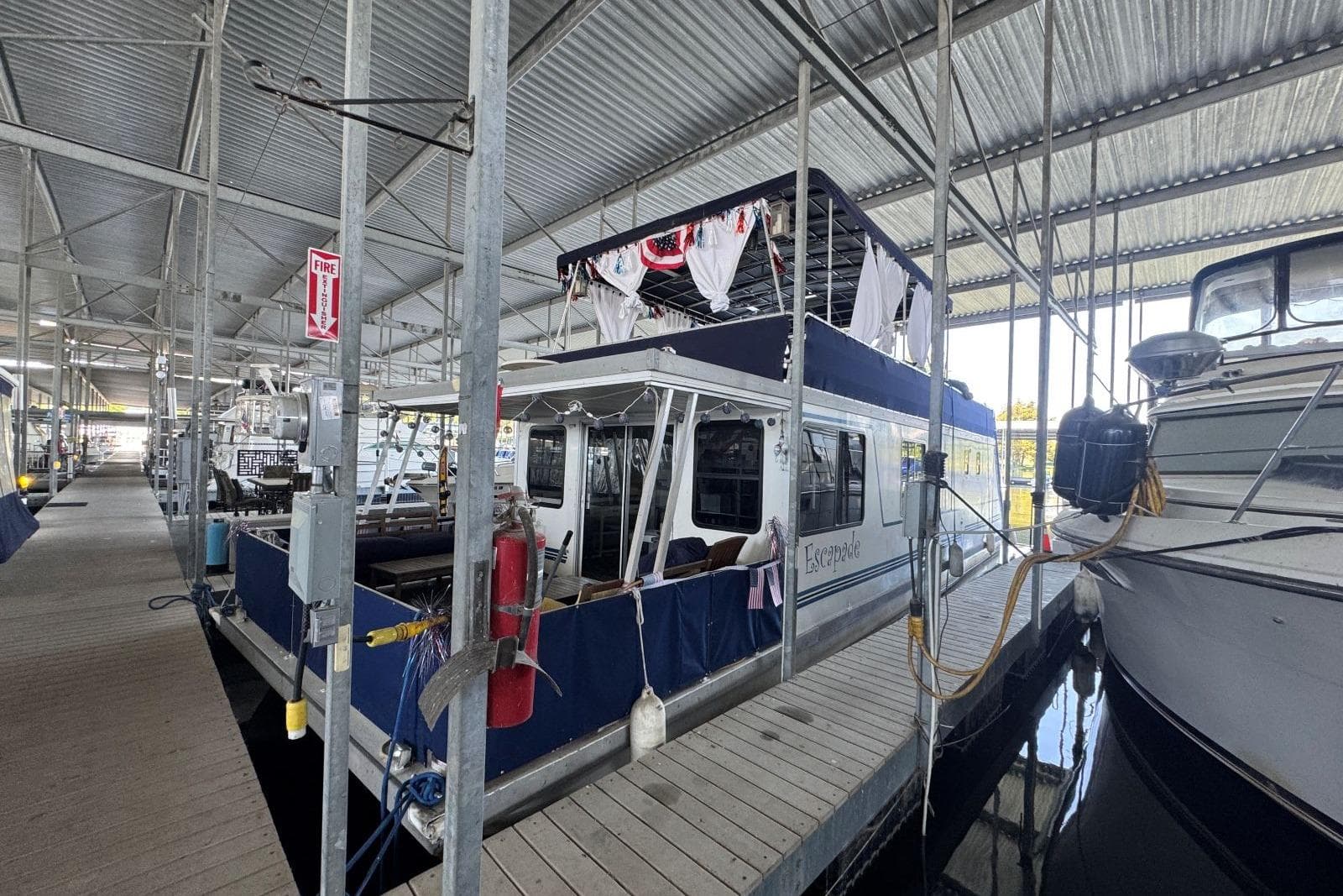 2006 Catamaran Cruisers Aqua Cruiser Executive - 51' — Hendersonville, TN (photo 3)