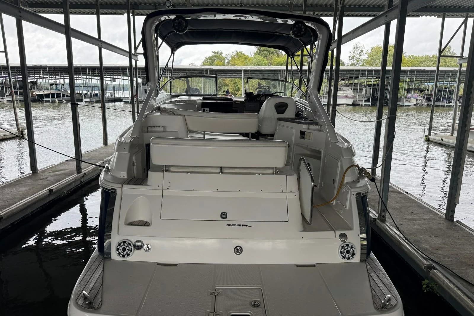 2006 Regal 3060 Window Express — Hendersonville, TN (photo 4)