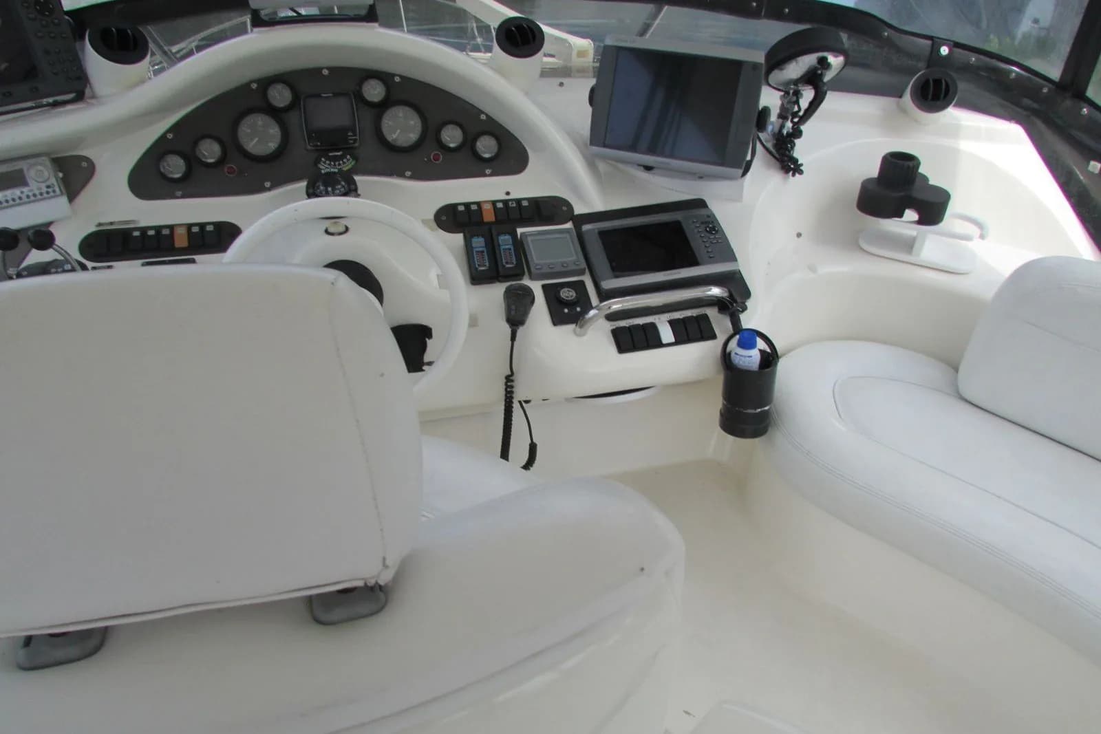 2003 Azimut 46E — Florence, TN (photo 13)