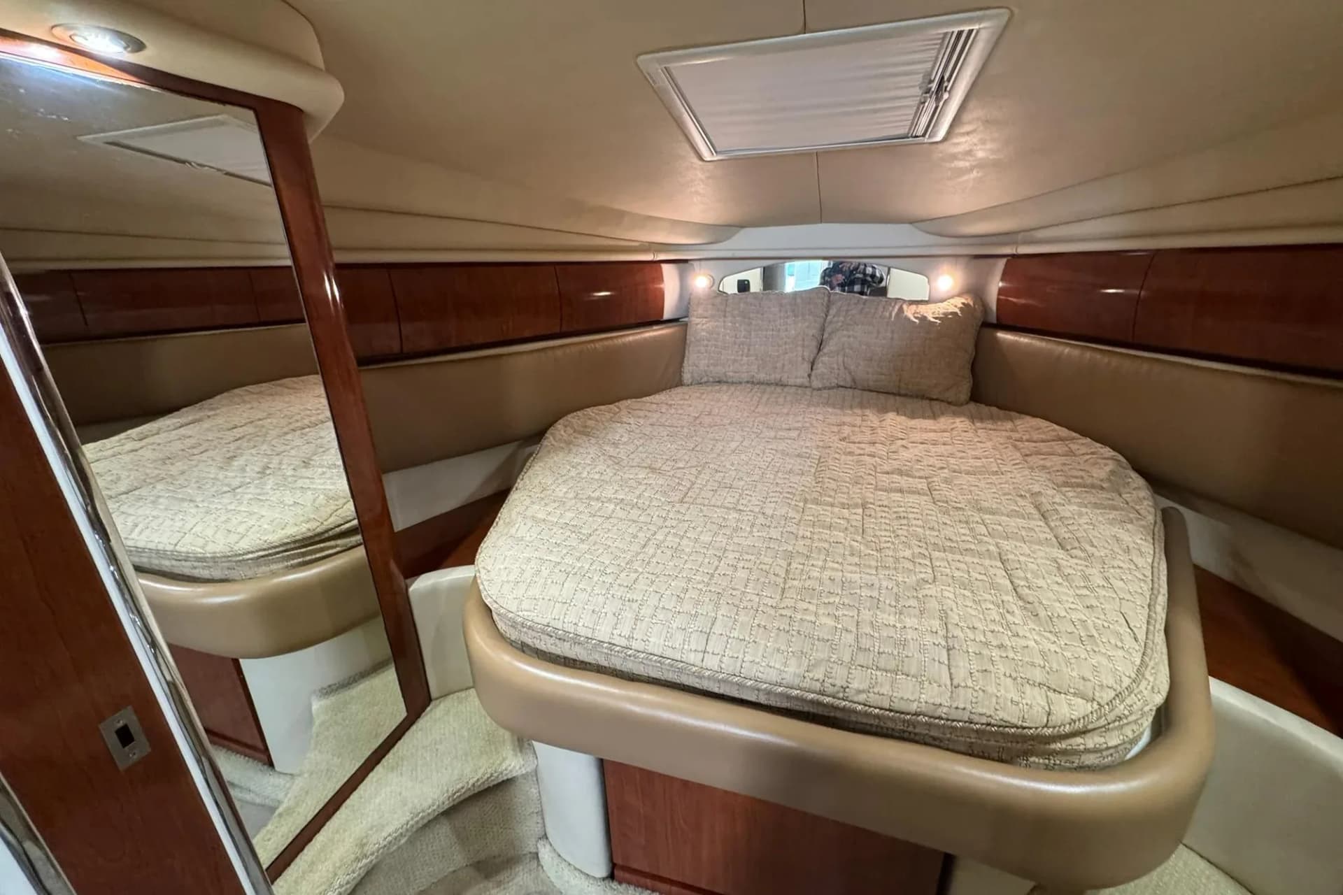 2005 Sea Ray 360 Sundancer — Iuka, MS (photo 17)