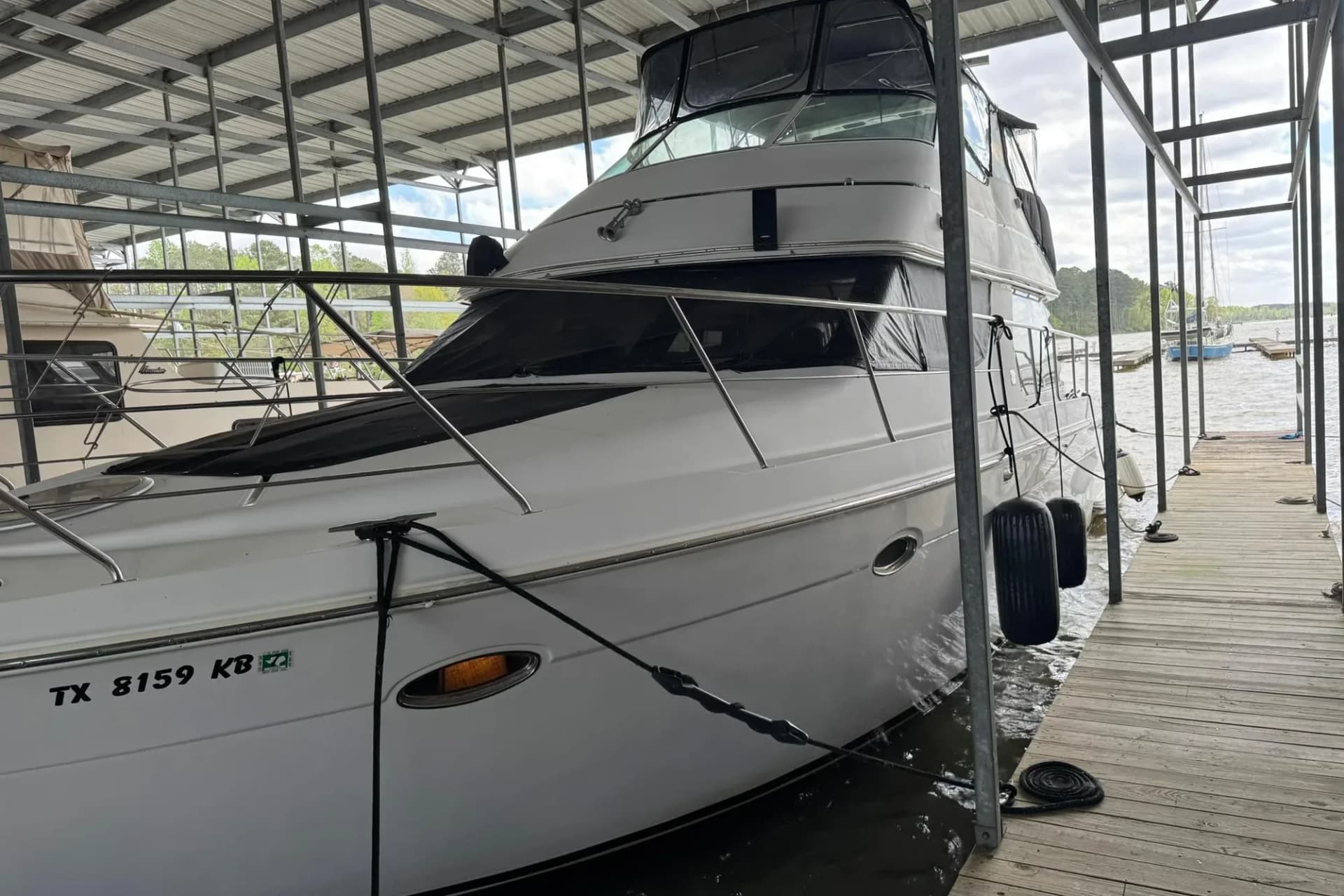 1999 Carver 450 Voyager Pilothouse — Fulton, MS (photo 9)