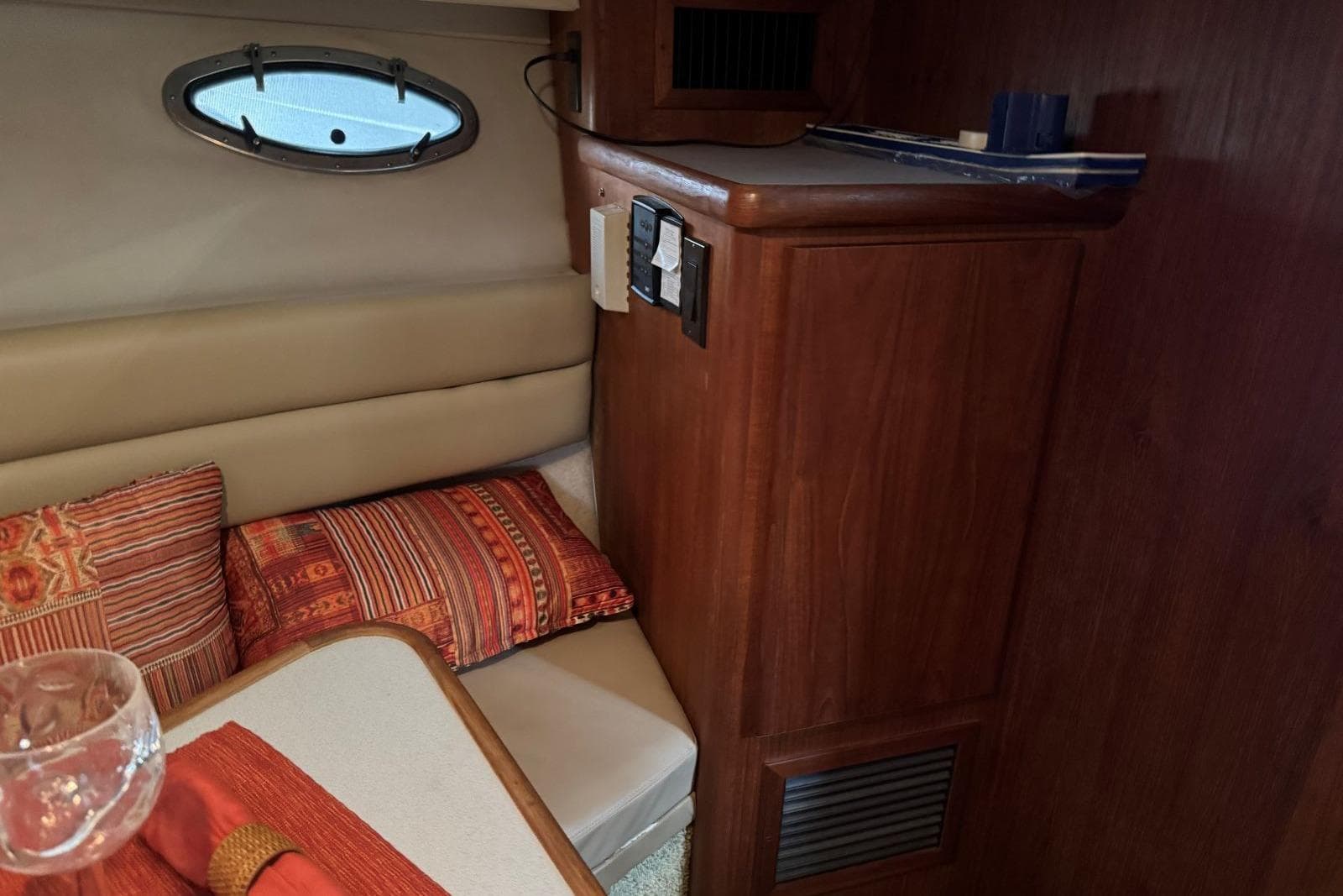 1993 Carver 300 Aft Cabin — Mt Juliet, TN (photo 22)