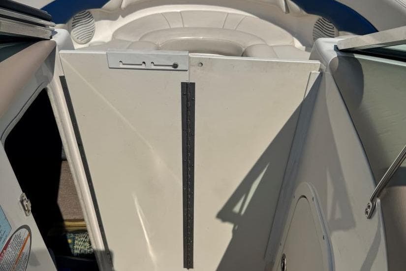 2001 Chaparral 220 SSi — Hendersonville, TN (photo 25)