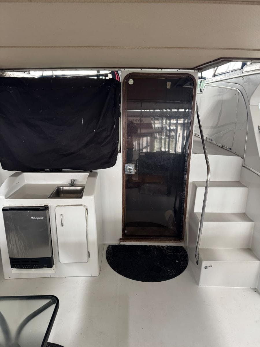 1988 Chris-Craft 426 Catalina — Hendersonville, TN (photo 8)