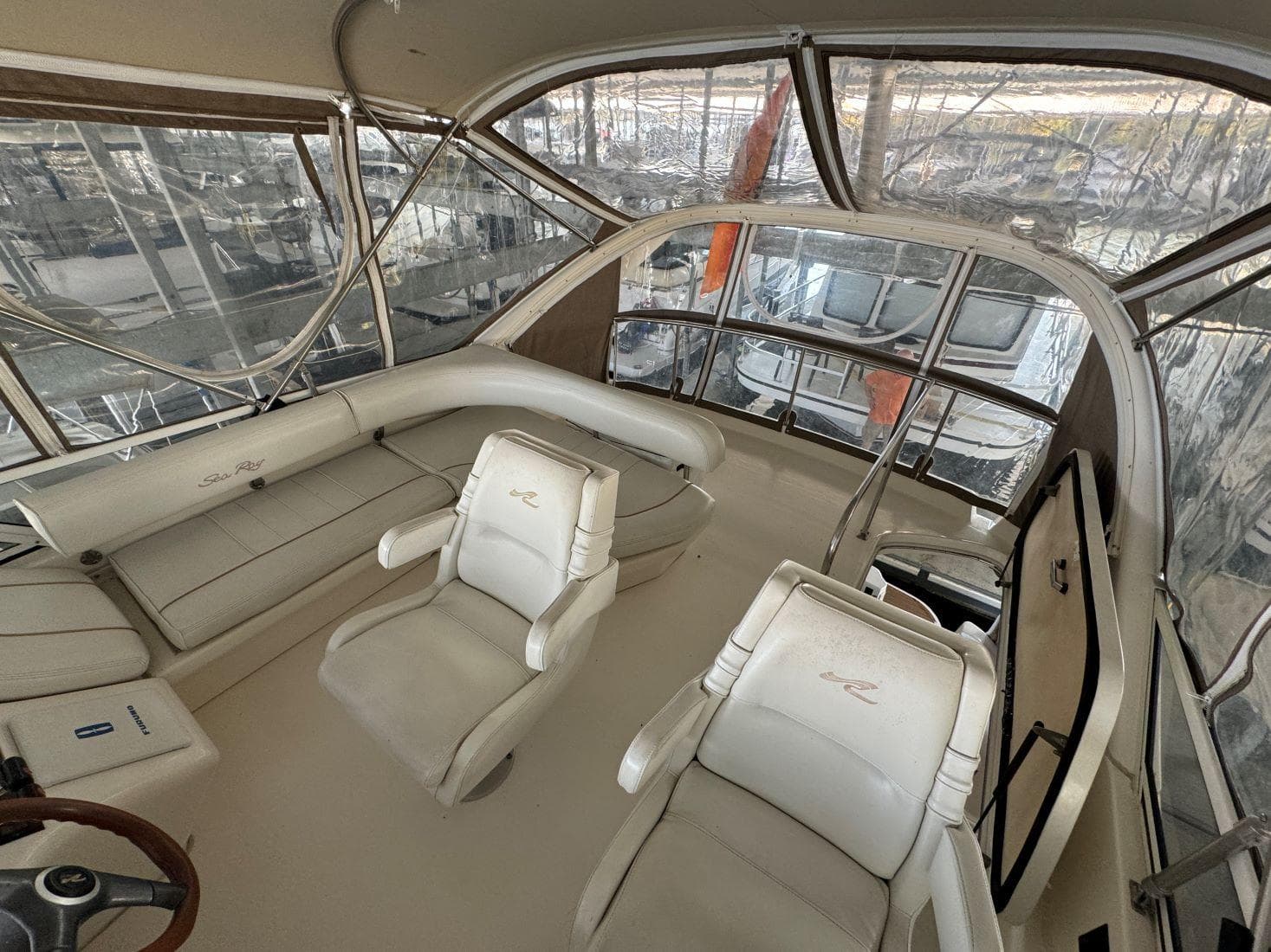 1996 Sea Ray 400 Sedan Bridge — Unknown, TN (photo 19)