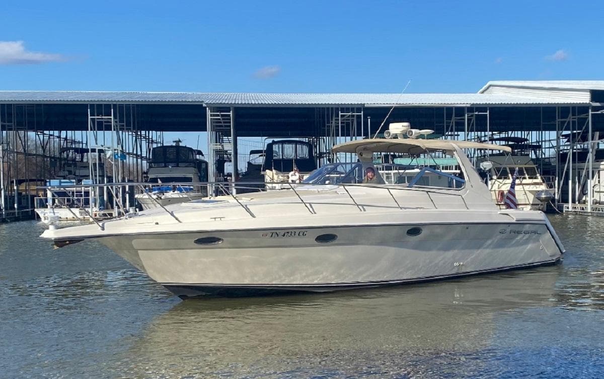 1999 Regal 402 — Hendersonville, TN