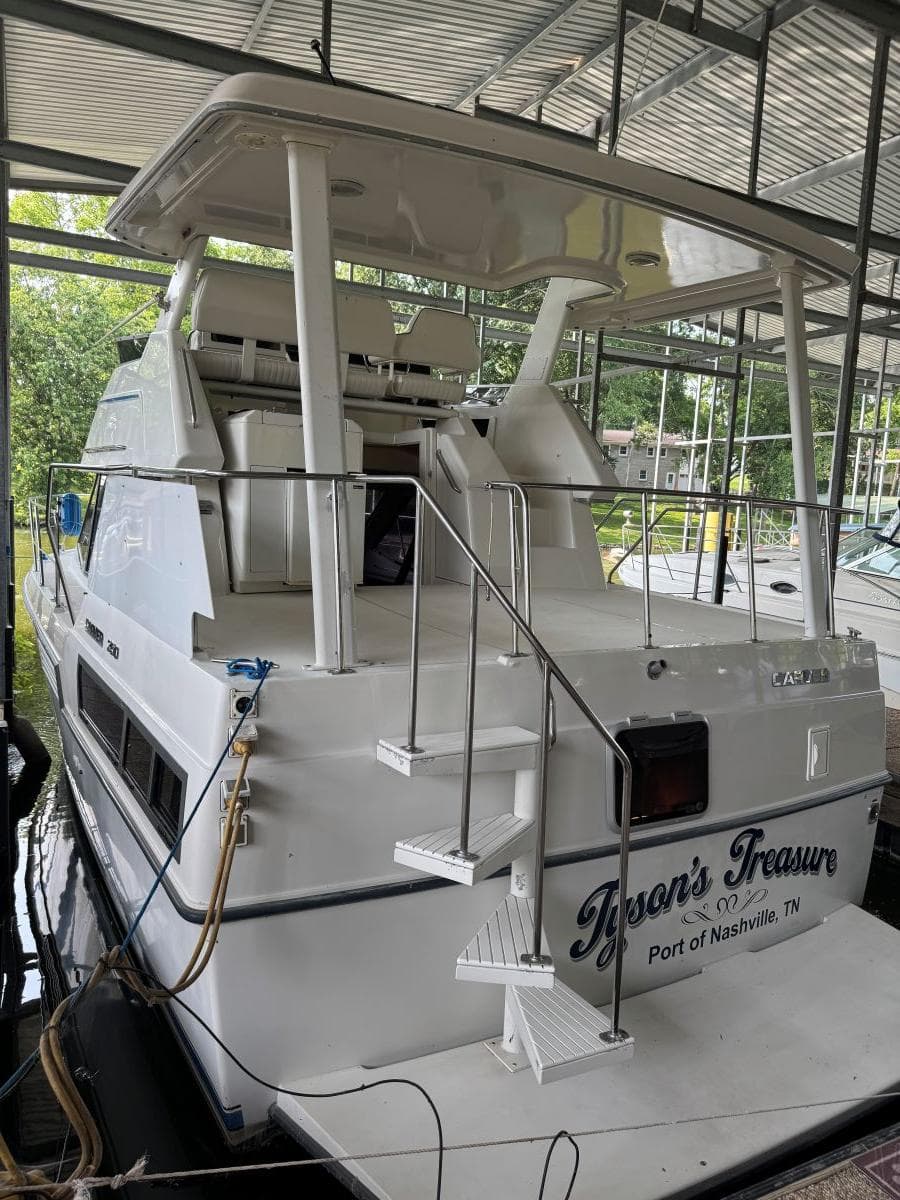 1994 Carver 350 Aft Cabin Motor Yacht — Gallatin, TN (photo 7)