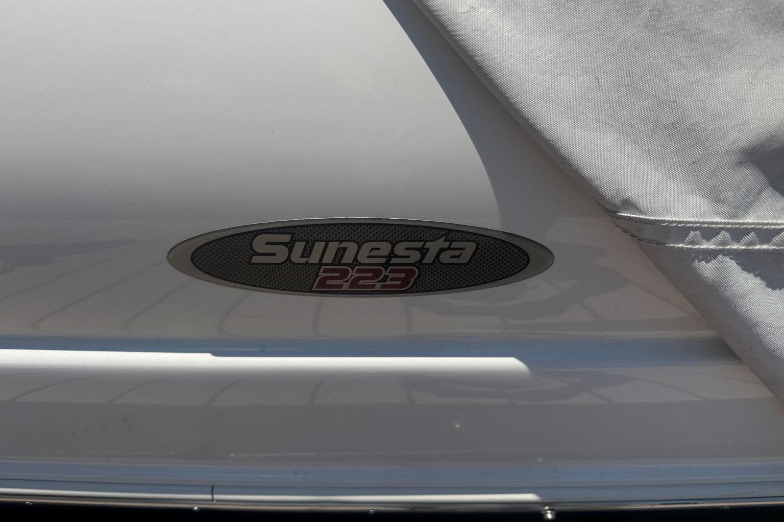 2003 Chaparral Sunesta 223 — Hendersonville, TN (photo 30)