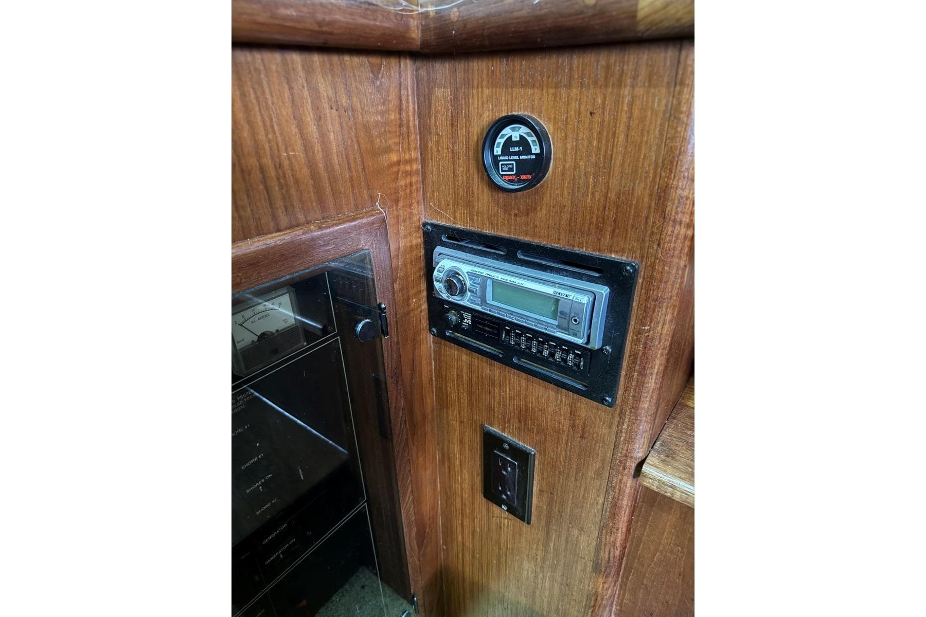 1993 Carver 300 Aft Cabin — Mt Juliet, TN (photo 45)