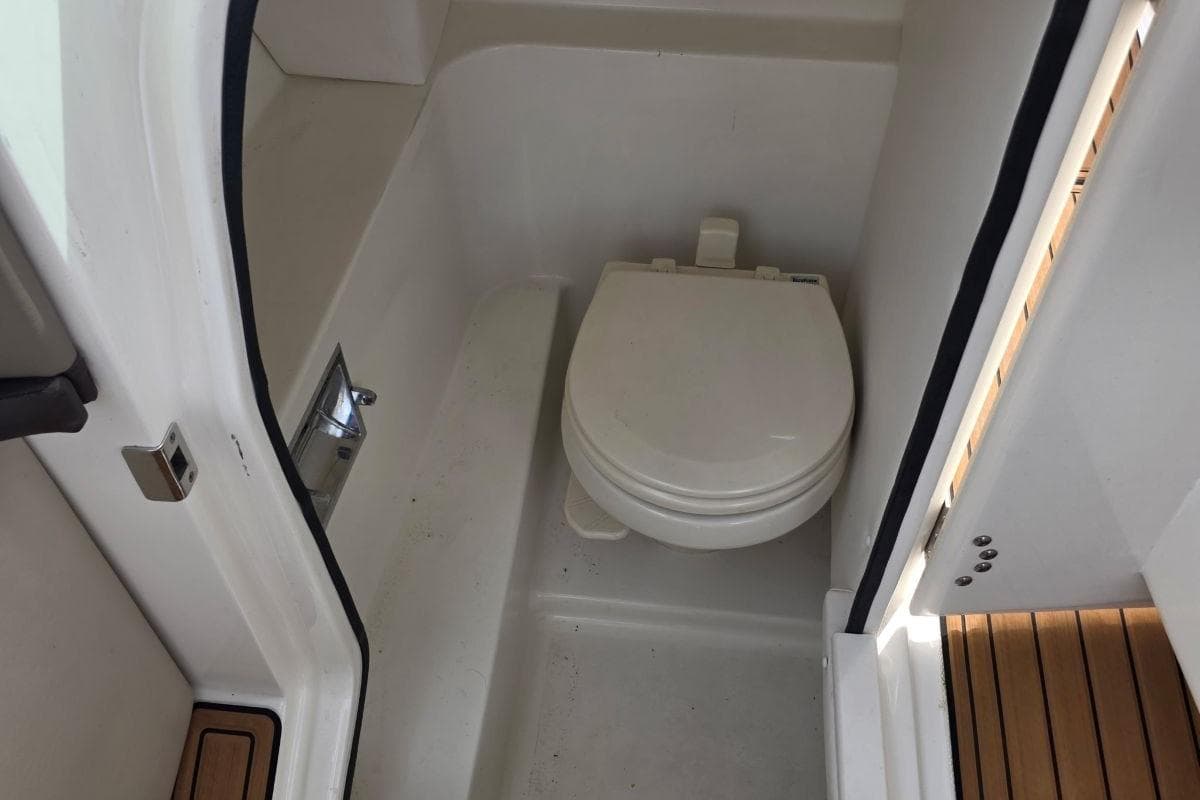 2011 Sea Ray SLX 250 — Franklin, TN (photo 19)