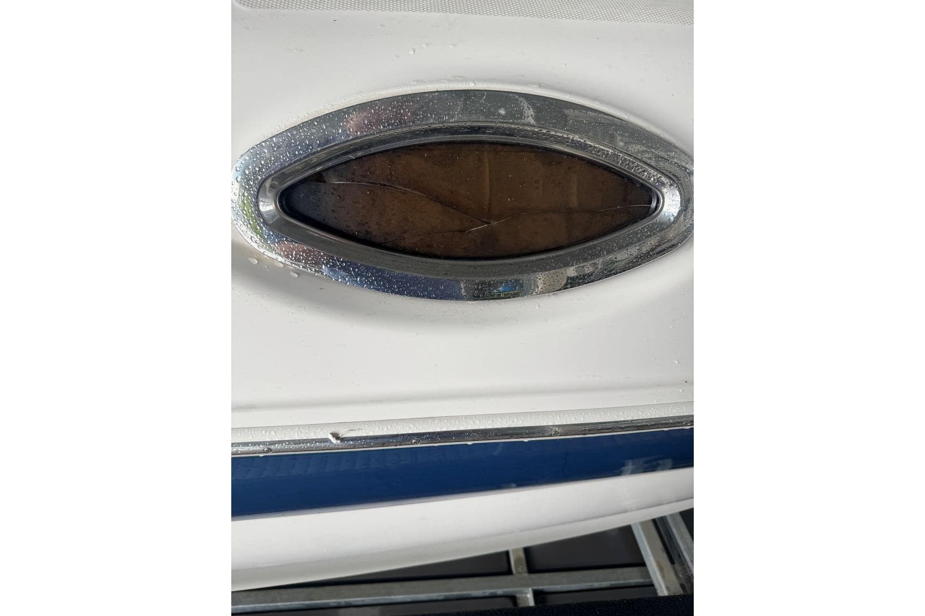 2004 Sea Ray 240 Sundeck — Old Hickory, TN (photo 28)
