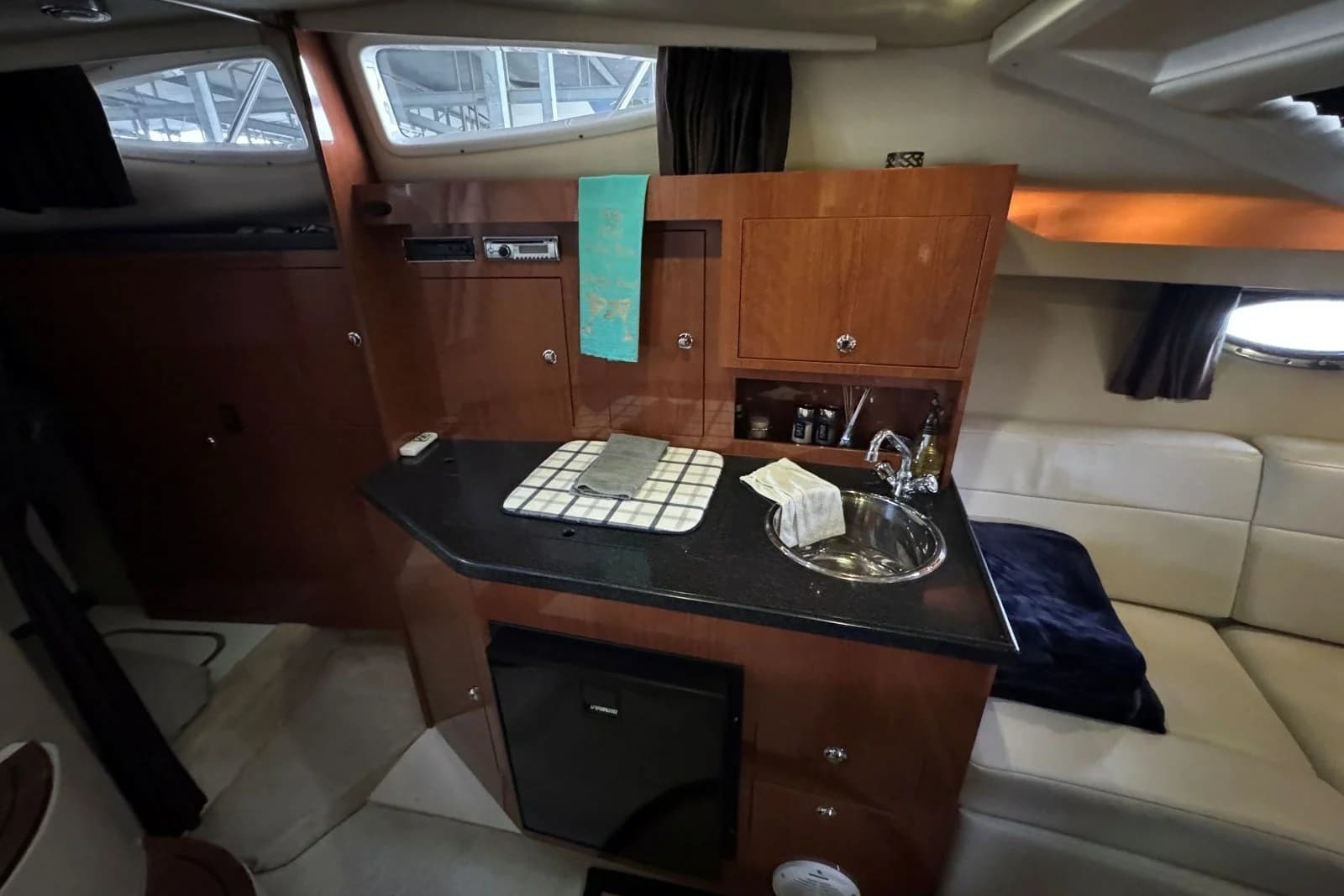2006 Regal 3060 Window Express — Hendersonville, TN (photo 20)