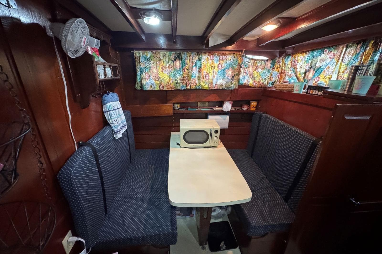 1987 Custom Cedar Craft 35 Wood Trawler — Mt Juliet, TN (photo 25)
