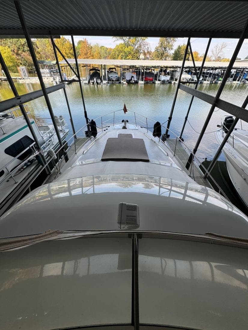 1996 Sea Ray 400 Sedan Bridge — Unknown, TN (photo 20)