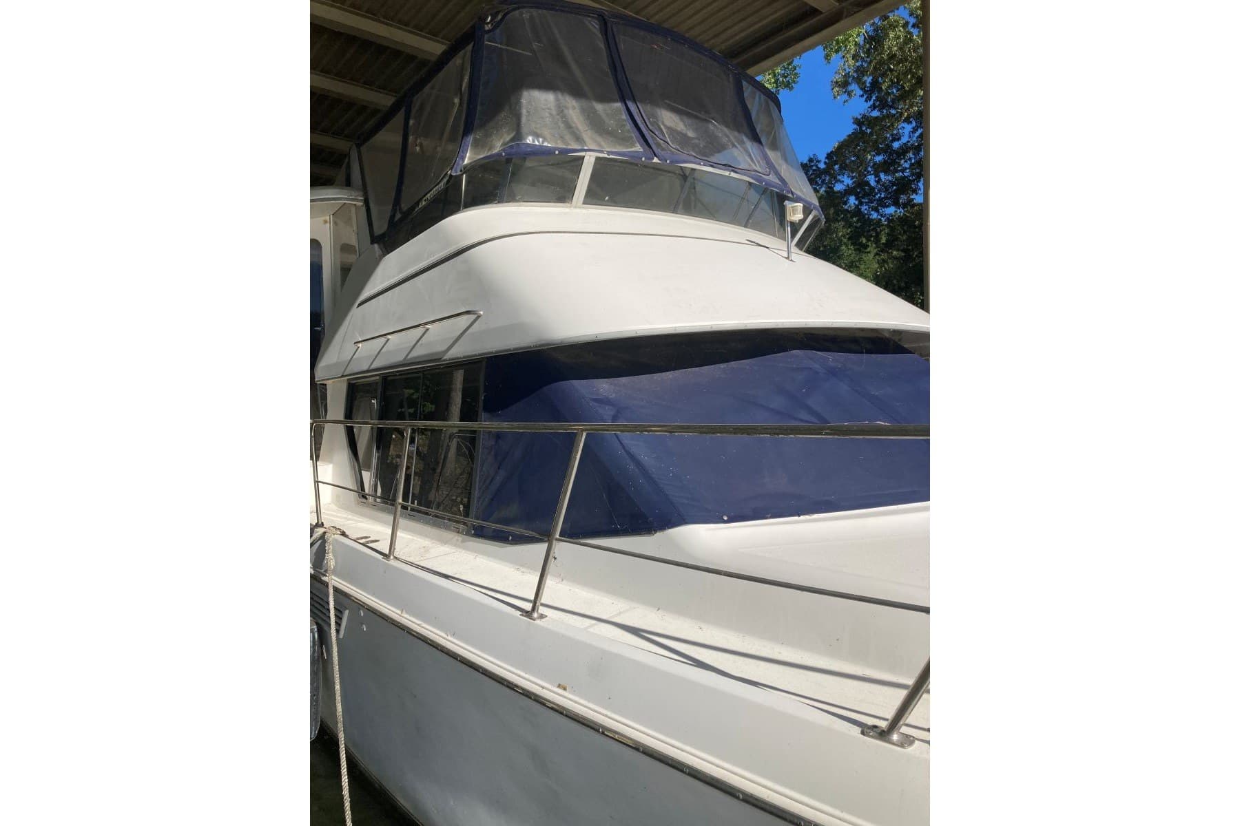 1996 Carver 355 Aft Cabin Motor Yacht — Florence, TN (photo 15)