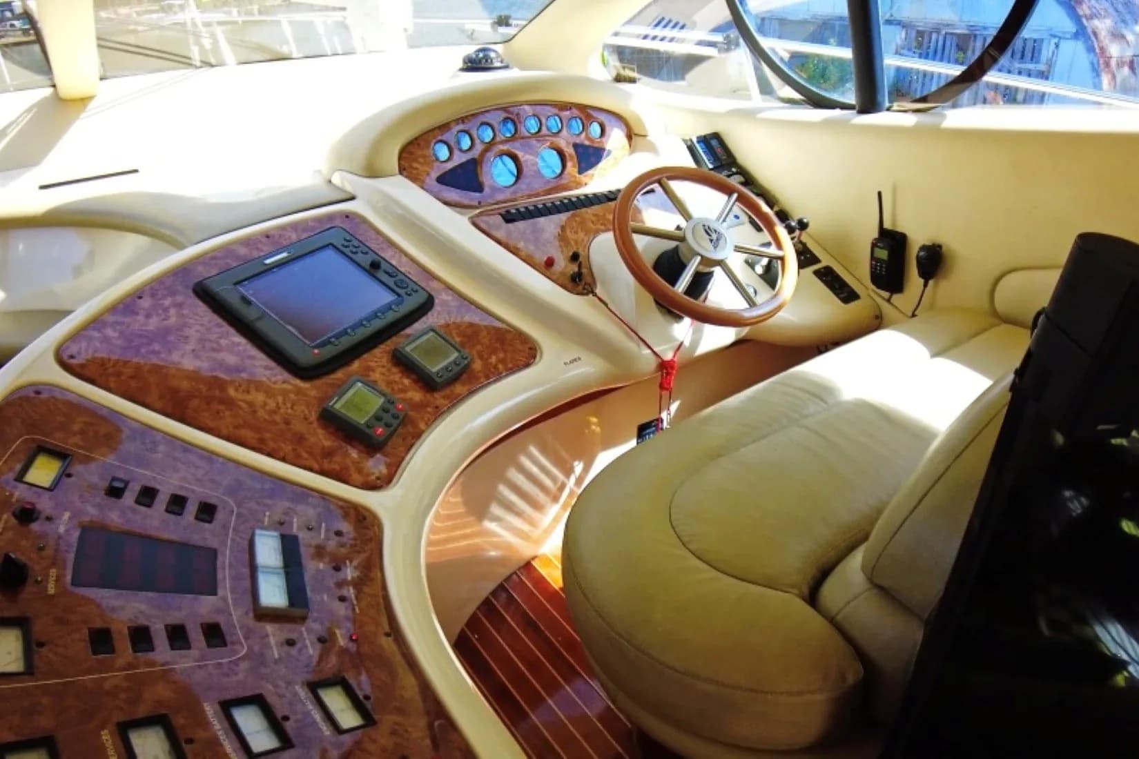 2003 Azimut 46E — Florence, TN (photo 28)