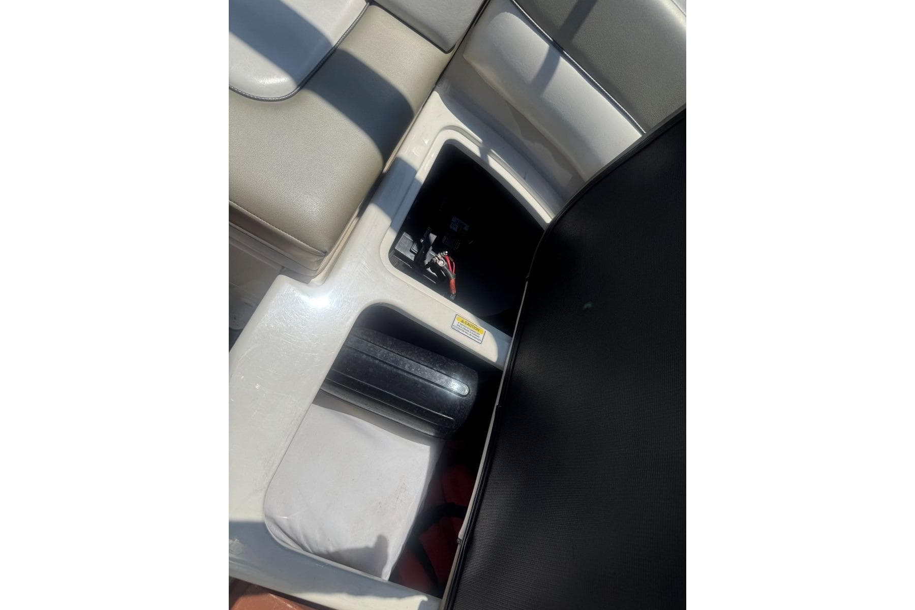 2006 Sea Ray 220 Sundeck — Hendersonville, TN (photo 42)