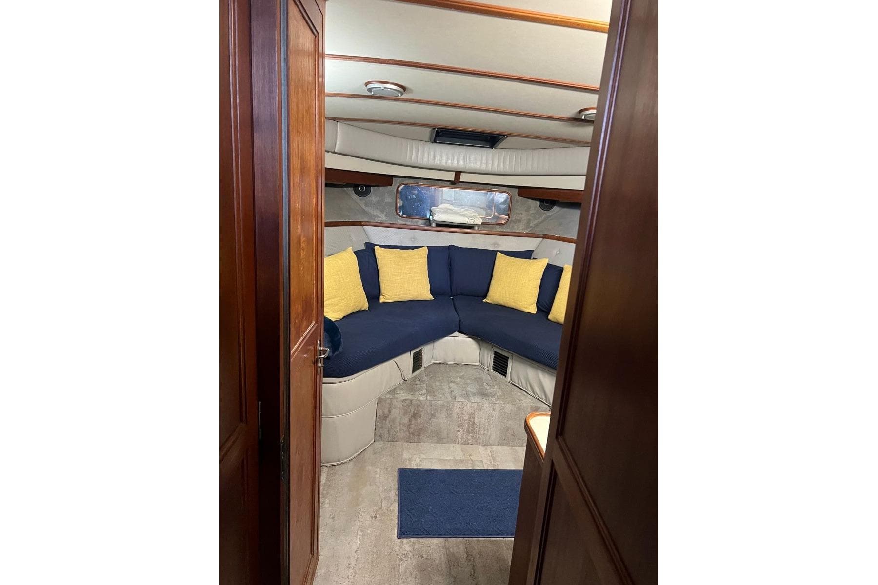 1987 Carver 42 Aft Cabin Motor Yacht — Waverly, TN (photo 31)