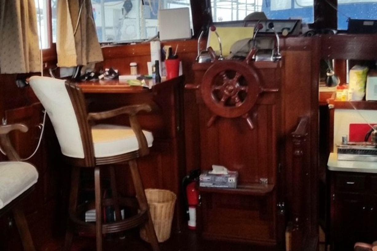 1987 Custom Cedar Craft 35 Wood Trawler — Mt Juliet, TN (photo 18)
