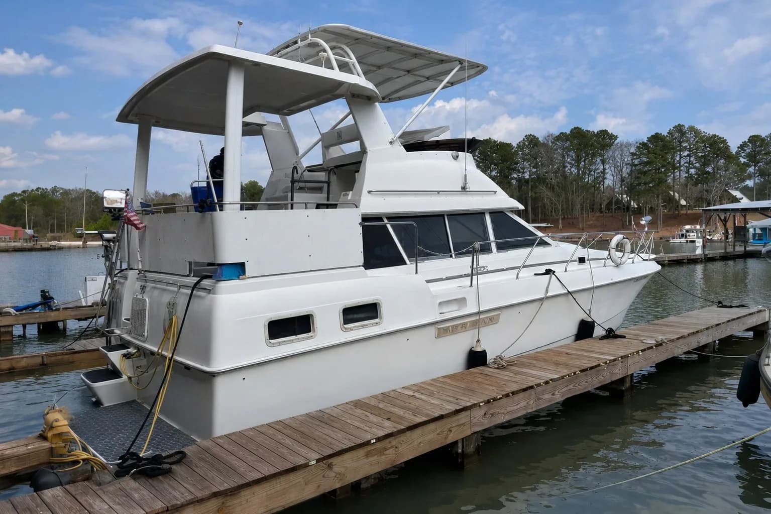 1996 Silverton 34 Motor Yacht — Fulton, MS
